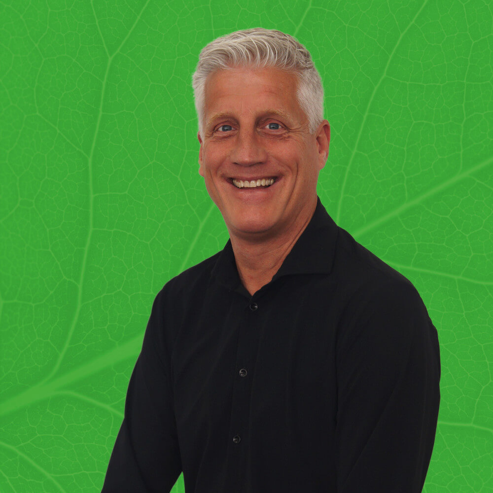 marcstaring.jpg marcstaring.jpg